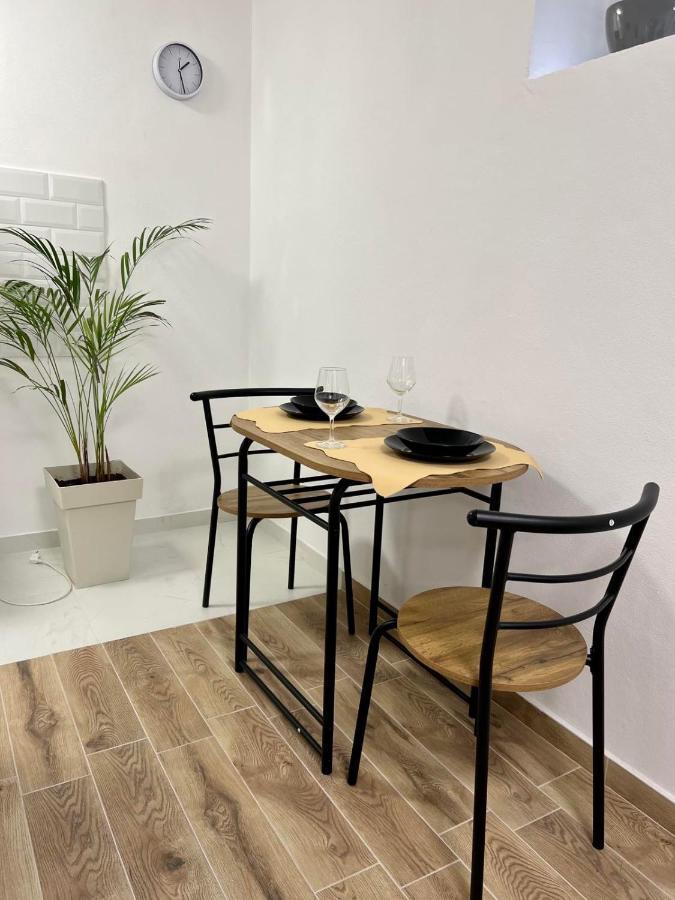 Apartment Chestnut Belgrad