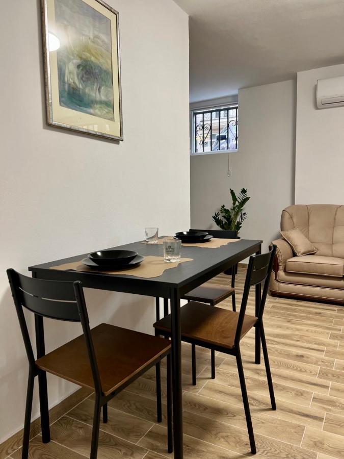 Chestnut Apartment