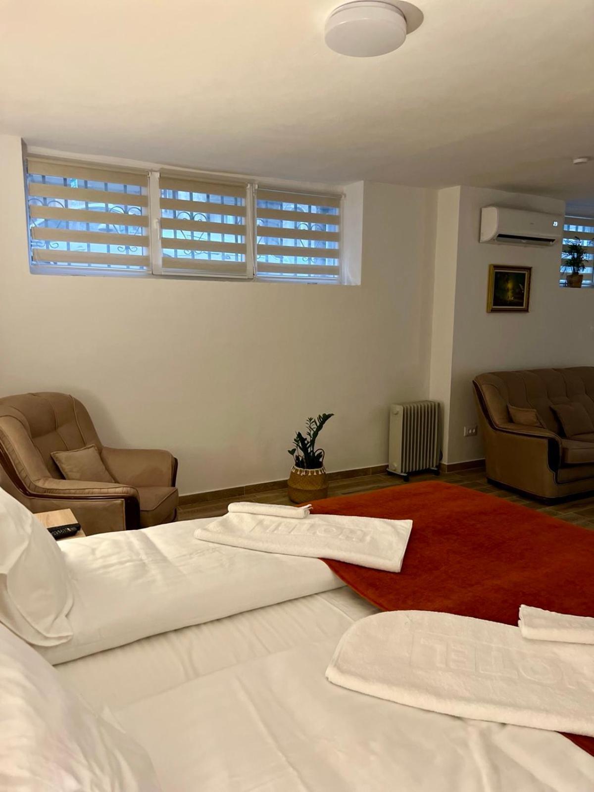 Chestnut Apartment *